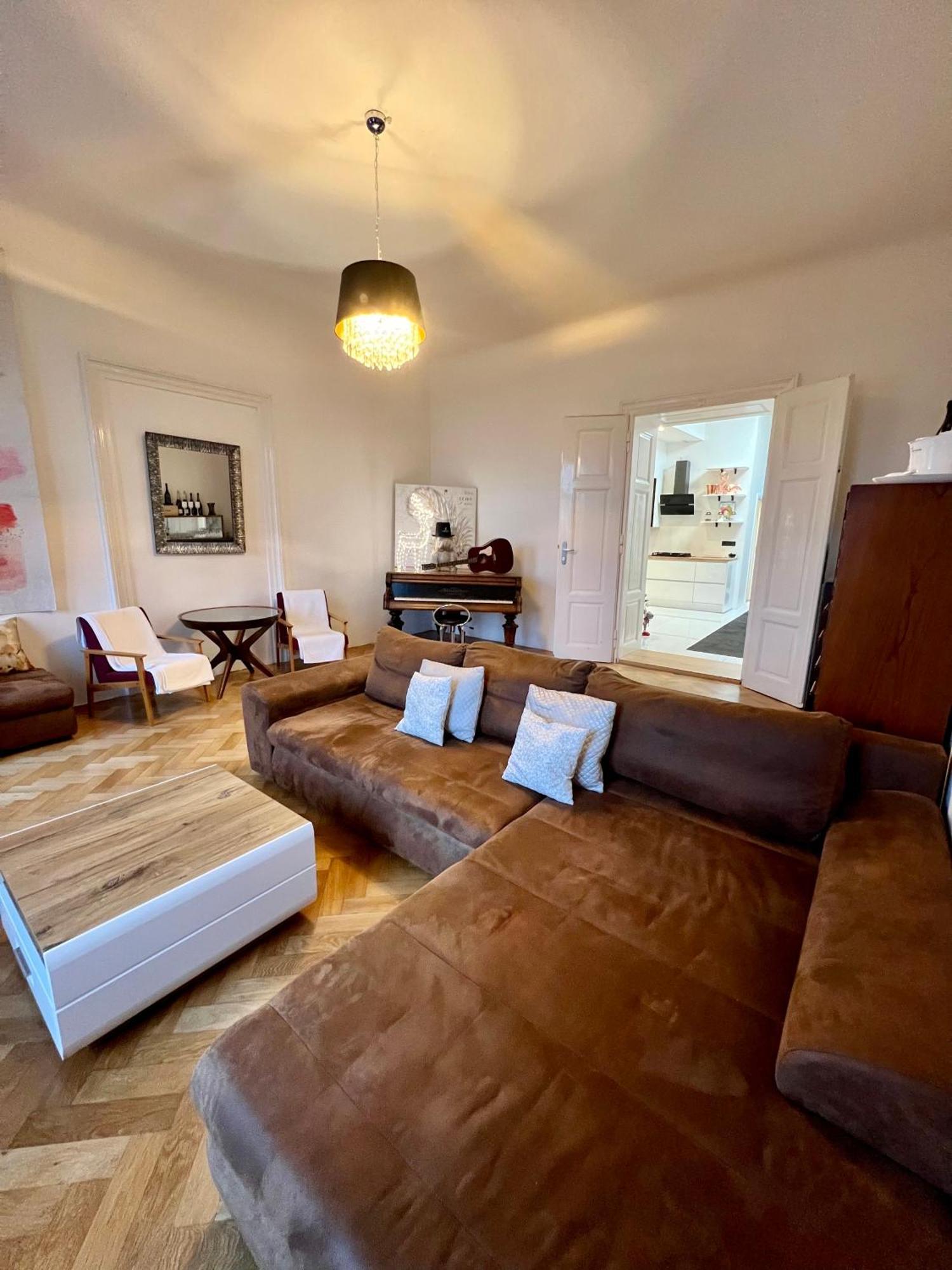 Wenceslas Square Apartment 150 M2 Praha Bagian luar foto