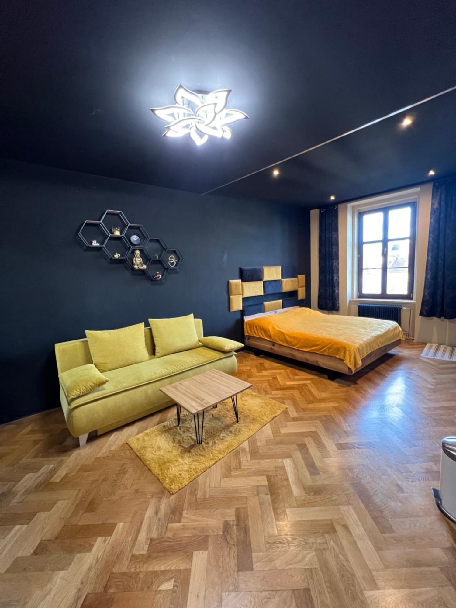 Wenceslas Square Apartment 150 M2 Praha Bagian luar foto