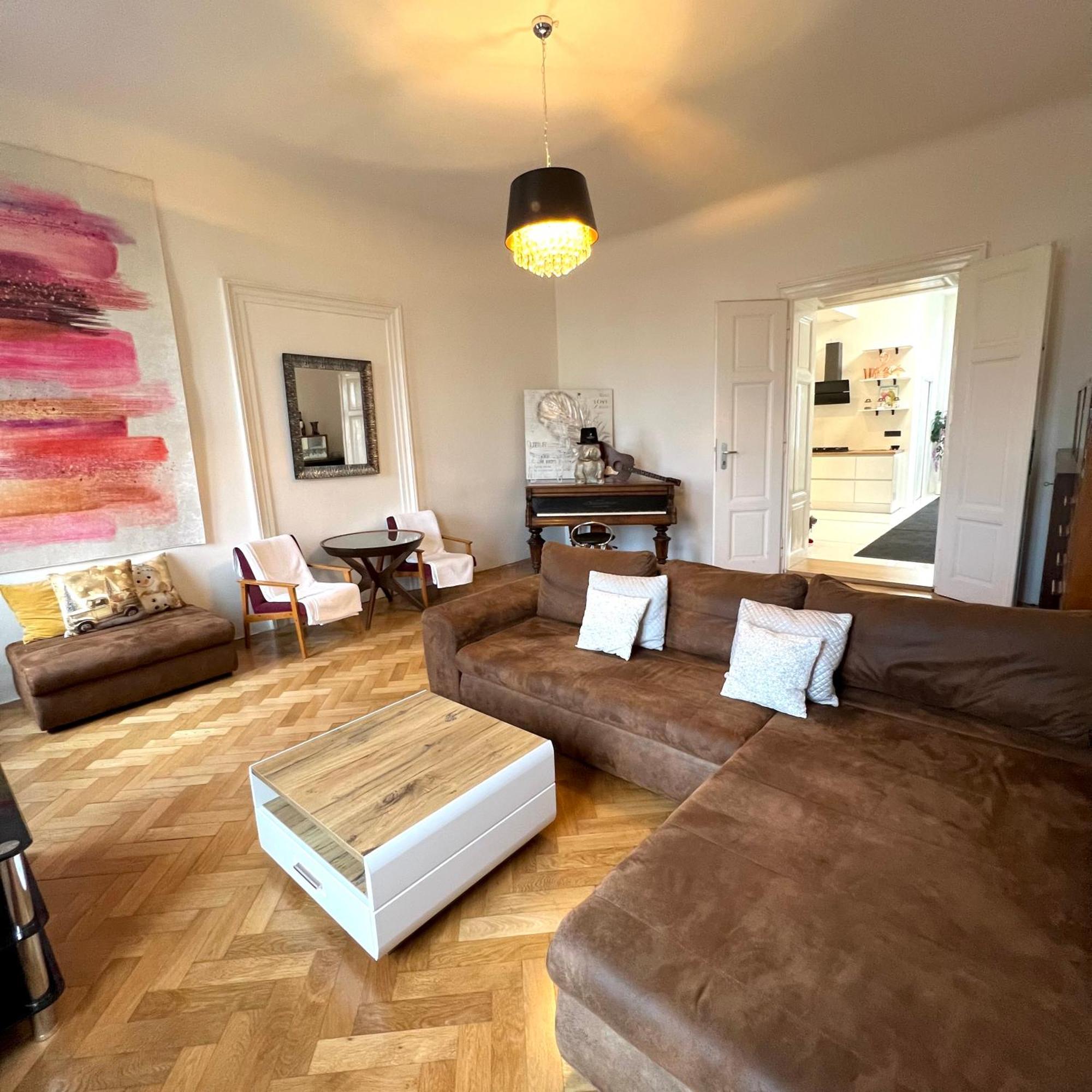 Wenceslas Square Apartment 150 M2 Praha Bagian luar foto