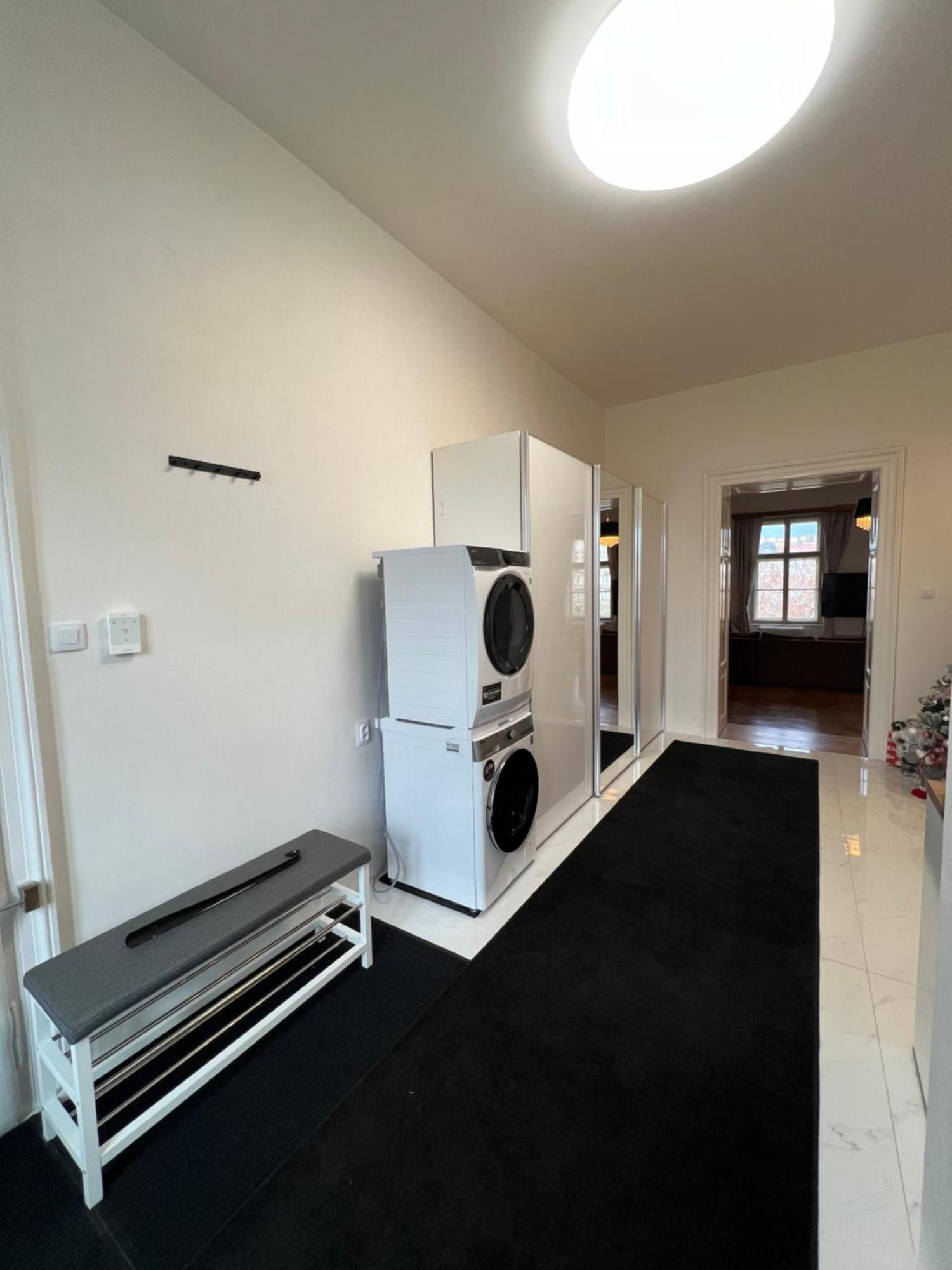 Wenceslas Square Apartment 150 M2 Praha Bagian luar foto